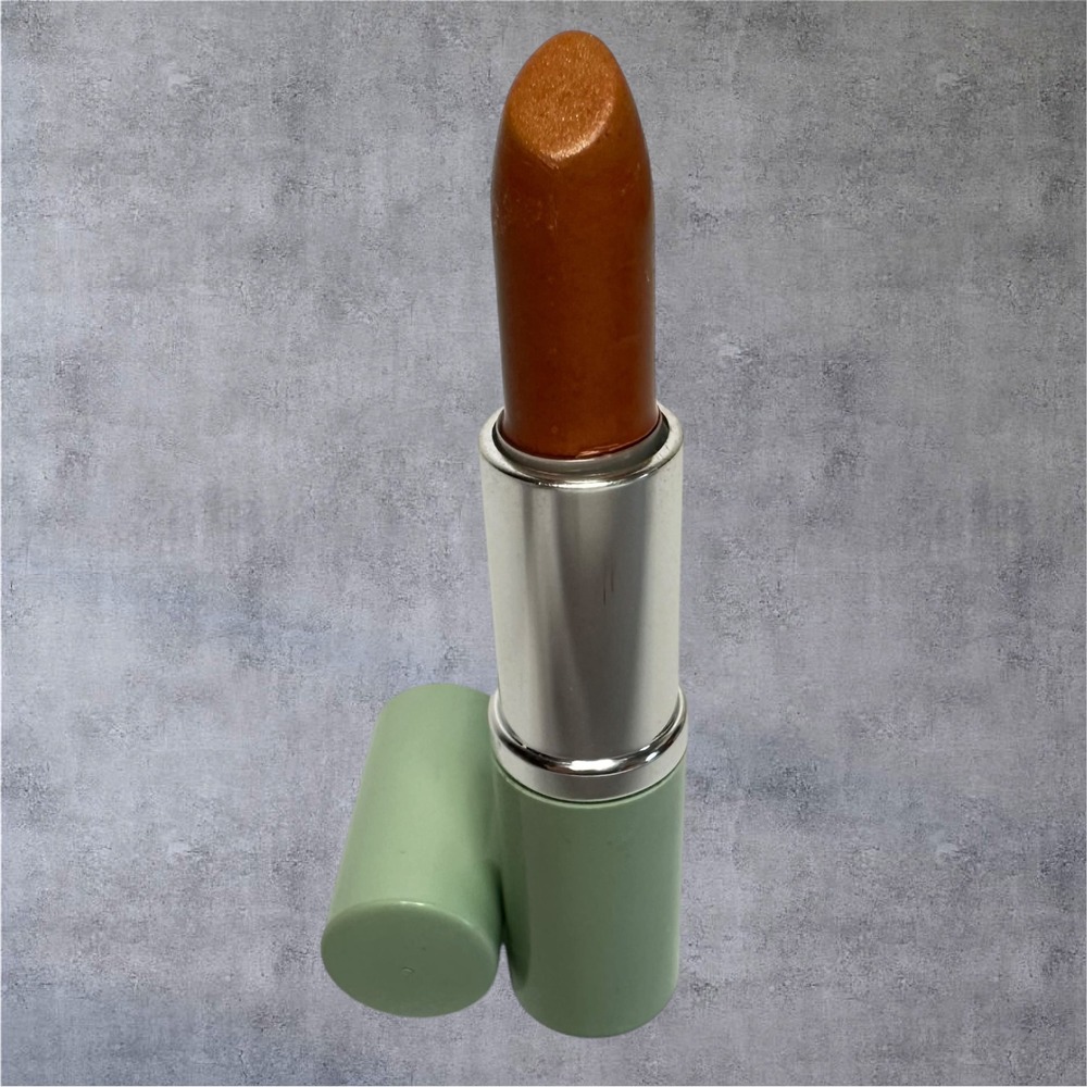 Clinique Sun Buffer Lipstick Womens 0.14oz Blushing Buff SPF 15 Bronze